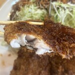 弥次喜多 - 新鮮なアジをフライにしてます