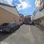 ティーファクトリー 如春園 - 駐車場