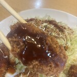 弥次喜多 - カニコロッケもソースで美味い
