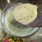 ティーファクトリー 如春園 - ヨーグルトソース？