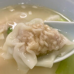 くぬぎ屋 - こちらがオリジナルワンタン。