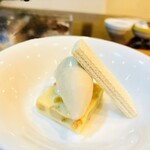 Boire un coup - デセール　紅茶のアイスとバナナのクラフティ