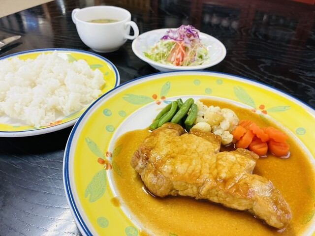 レストラン山の上 &ndash; 二ツ井（洋食）｜能代市で楽しむ洋食の隠れ家