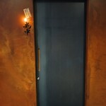 六本木 大皿焼肉 老中 - 入口