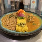 スパイシーカリーハウス 銀座半月 - 