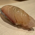 鮨 にし岡 - 縞鯵(愛媛)