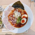 自家製麺 フラワー - 濃厚しょうゆ+特製チャーシュー