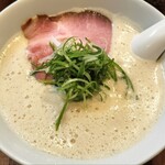 332029741 - 出し蕎麦（690円）