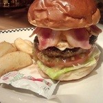 「ベーコンエッグバーガー」（1150円）