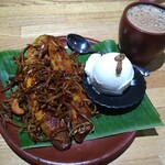 ケララキッチン - ドーサピザやケララバナナフランベを考案したヒットメーカーなノリノリにーちゃん(シェフ)はケララに里帰り中