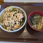 すき家 - 高菜明太マヨ牛丼ライト＆みそ汁