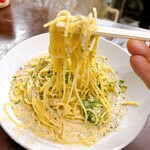 裏ヒロヤ - かにとブロッコリーのかにみそクリームパスタ