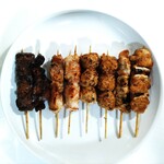 五反田 信濃屋 - 焼き鳥 左から2本づつ、レバ串、にく串、つくね串、ねぎま串
