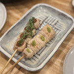 焼鳥 八功堂 - ささみ（梅紫蘇とわさび）