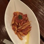 レトノ - ペンネアラビアータ。シンプルな品にこそシェフの腕が顕れるというがとても美味しいパスタ。