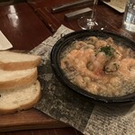 レトノ - アヒージョ。あちーじょ、と言いながら頂く。