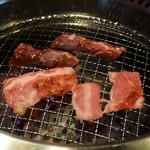 焼肉黒うし屋 - 焼肉やきやき