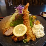 Katsukaishuu - ヒレとんかつ、海老フライ、チキン南蛮が一皿で楽しめます