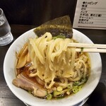 麺奏 弥栄 - 麺リフト