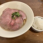 貝と地鶏だしのらぁ麺 ちょろ - ちょろらぁ麺(塩)　※ちょろ盛(140g)