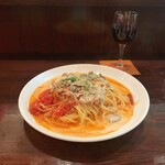 スパゲッテェリア・ピアノピアノ - パスタ 生ソーセージときのこクリーム