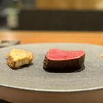 イル アオヤマ - 蝦夷鹿のロース炭火焼