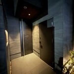 イル アオヤマ - 外観