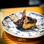 焼鳥 とり藤 - ジャンボマッシュルームの肉汁ステーキ 330円