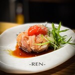 焼鳥 とり藤 - 地鶏のユッケ 968円