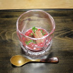 御料理 光安 - 津居山のコッペ蟹の赤大根みぞれ添え