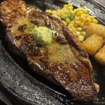 PUB LOUNGE EMERALD - サーロインステーキ