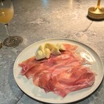 ERUTAN RESTAURANT BAR - 