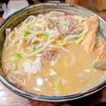 かすうどん 燕び - かすうどん　トッピングハ油あげ、生たまご