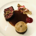 シグネチャー - 蝦夷鹿ロイン肉のロティ 肩肉のロワイヤル風