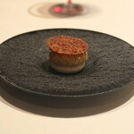 カンテサンス - ピーガンナッツ、マスカルポーネ、レーズンのフロランタン　コーヒー風味