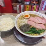 らーめん専門店 煮干しと豚 - 