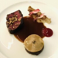 シグネチャー - 蝦夷鹿ロイン肉のロティ 肩肉のロワイヤル風