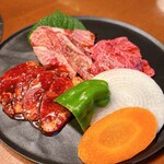 松阪牛炭火焼肉 東海亭 - 