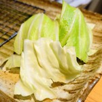 やきとり家 錦海まる - 『つけ合わせのキャベツ』