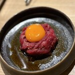 焼肉 ホルモンCHINTAN - 炙りユッケ