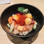 銀波 - 海鮮ばらちらし鮨