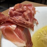 黄金の塩らぁ麺 ドゥエイタリアン - 