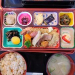 あい菜食堂 - 幕の内定食700円