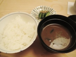 Kappo Takeuchi - 食事　白飯、赤出汁、香の物