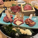 馬肉バル 跳ね馬 田町三田店 - 