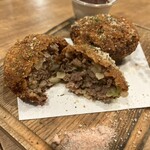 馬肉バル 跳ね馬 田町三田店 - 