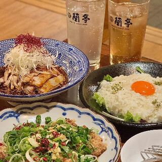 旬の食材を贅沢に使用した、独自のアレンジが光る創作中華