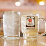 まじめや - ドリンク(乾杯してる写真)