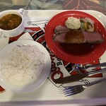 クイーン・オブ・ハートのバンケットホール - 