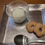 天ぷら 川辰 - シャーベットと小菓子